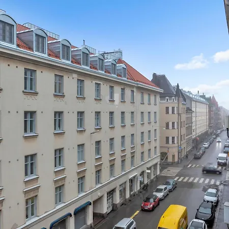 Design District W Free Parking Garage, Balcony, Netflix, 200m Tram&bus