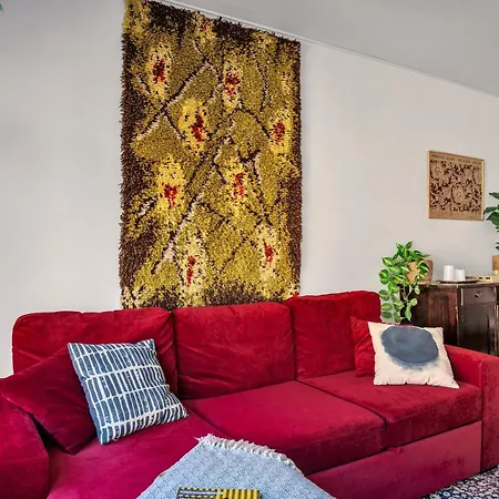 Design District W Free Parking Garage, Balcony, Netflix, 200m Tram&bus *