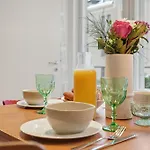 Appartement Sunny Views W Balcony, Netflix, 200m Tram&bus, Design District *