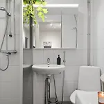 شقة Sunny Views W Balcony, Netflix, 200m Tram&bus, Design District هلسنكي