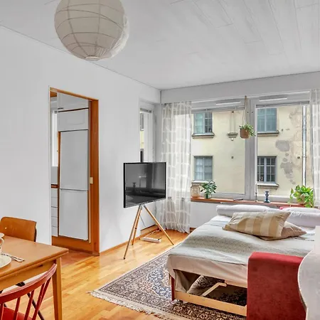 Sunny Views W Balcony, Netflix, 200m Tram&bus, Design District Lejlighed