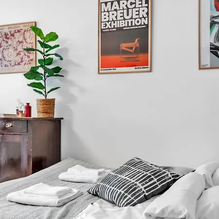 Design District W Free Parking Garage, Balcony, Netflix, 200m Tram&bus Apartamento Helsinki