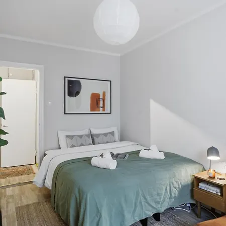 شقة Sunny Views W Balcony, Netflix, 200m Tram&bus, Design District هلسنكي
