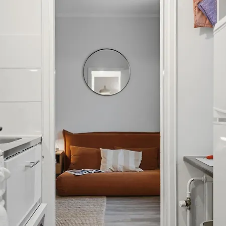 شقة Sunny Views W Balcony, Netflix, 200m Tram&bus, Design District