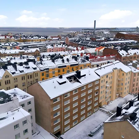 Sunny Views W Balcony, Netflix, 200m Tram&bus, Design District هلسنكي