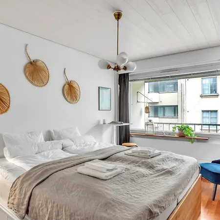 Design District W Free Parking Garage, Balcony, Netflix, 200m Tram&bus
